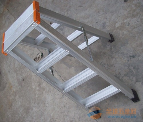 關(guān)于2米人字梯價格的深度探討與解析