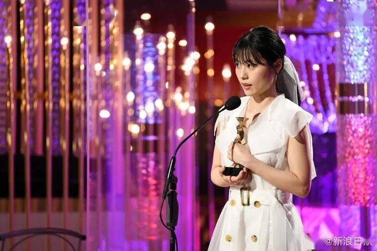 孤狼演員表揭秘，舞臺(tái)背后的溫情故事