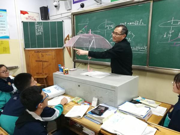 物理講課比賽,物理講課比賽，一場(chǎng)激發(fā)潛力的舞臺(tái)