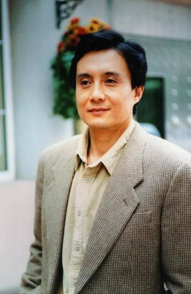 江別鶴演員,江別鶴演員，從舞臺(tái)到熒屏，變化帶來自信與成就的力量