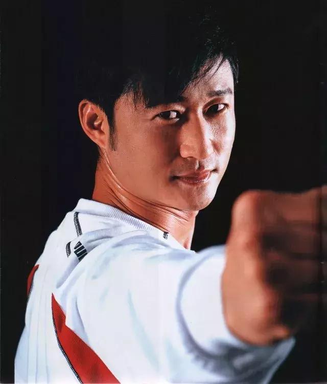 拳武王最新視頻，科技之巔，體驗未來之力的震撼戰(zhàn)斗！