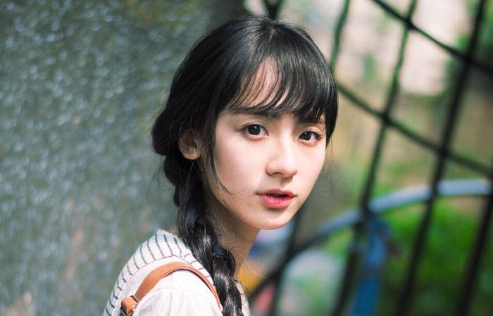 端木晨琳?；ū荣愐曨l,端木晨琳校花比賽視頻，校園風(fēng)采的綻放