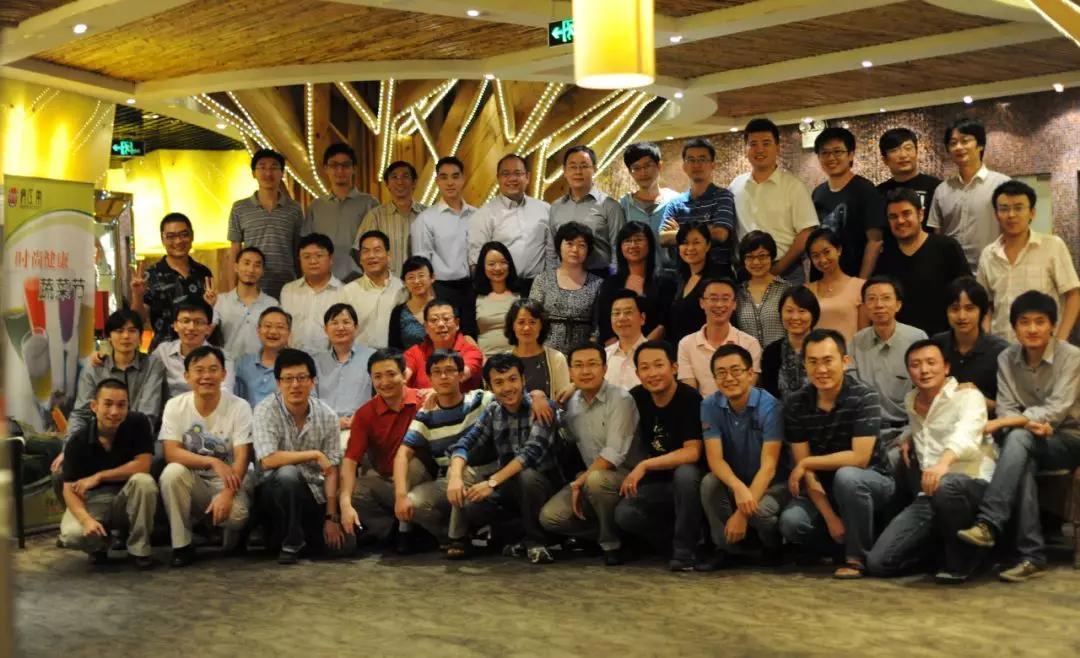 知乎上市，知識(shí)之河的澎湃之旅