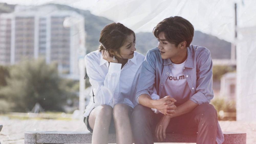 鹿晗關(guān)曉彤電視劇的心靈覺醒之旅，自然之旅的啟示