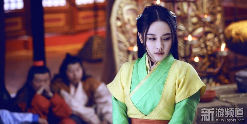 林允兒最新代言寫真集，展現(xiàn)公眾眼中的多元魅力