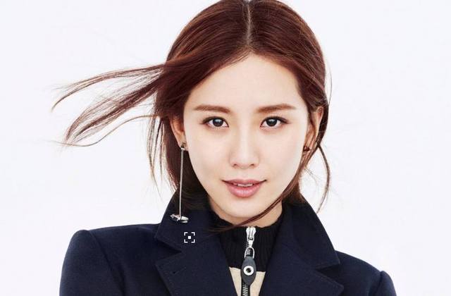 女明星英語學(xué)習(xí)指南，步驟詳解與必備技巧