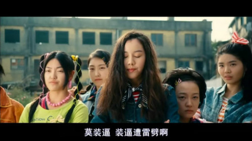 午間電影，光影交織的午后時(shí)光