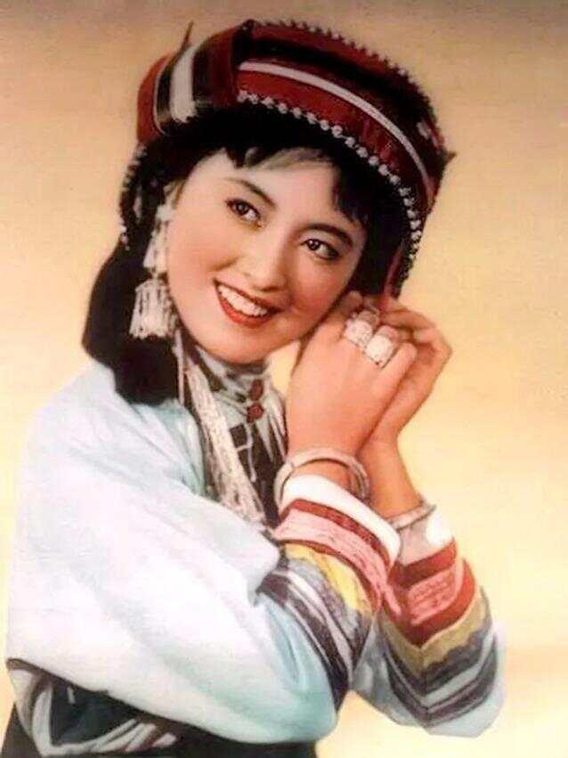 電影五朵金花演員表，光影之間的友情之花綻放