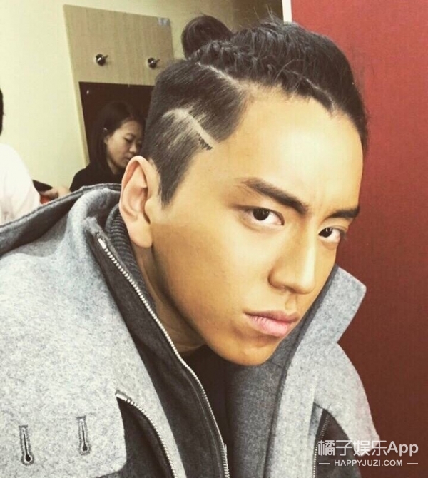 王大陸發(fā)型教程揭秘，溫情故事背后的發(fā)型魅力探索