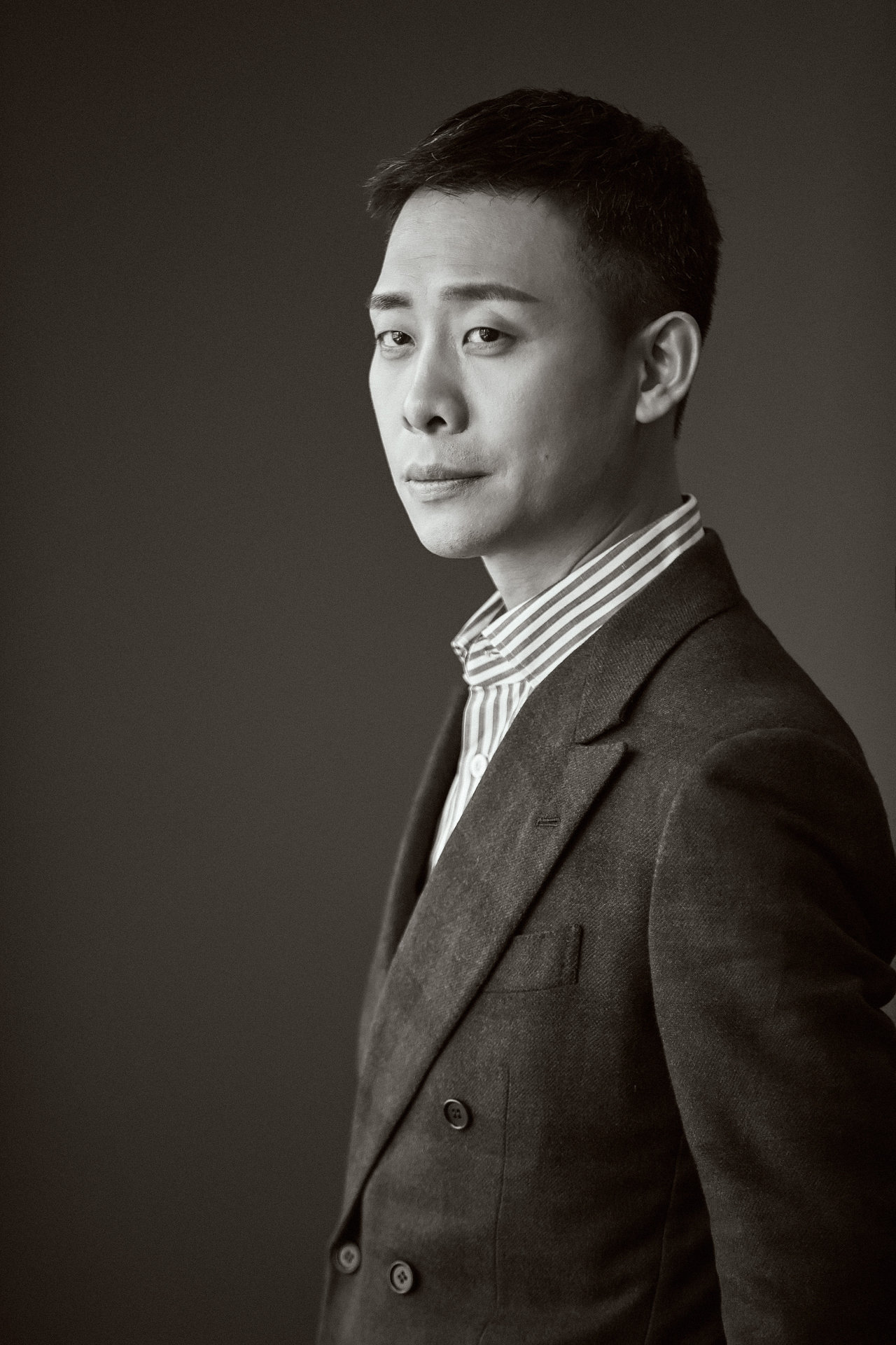 演員張譯，個(gè)人資料和星光下的溫馨日常揭秘