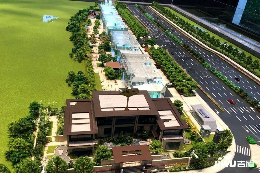 南寧萬科悅灣最新動(dòng)態(tài)，學(xué)習(xí)變化，自信成就未來