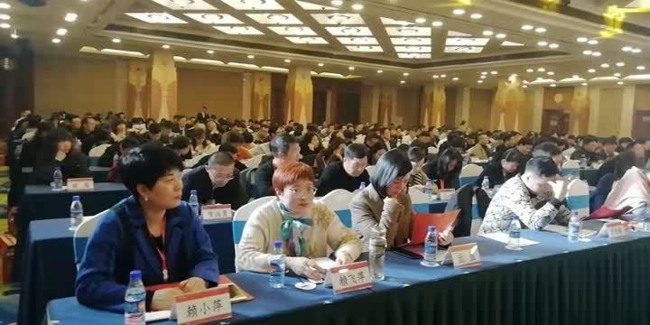 城市傳媒最新動態(tài)，引領(lǐng)城市傳播新潮流的先鋒力量。