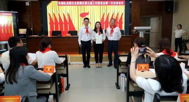 安塞縣新一屆領(lǐng)導(dǎo)班子開(kāi)啟智能新紀(jì)元，科技引領(lǐng)未來(lái)發(fā)展