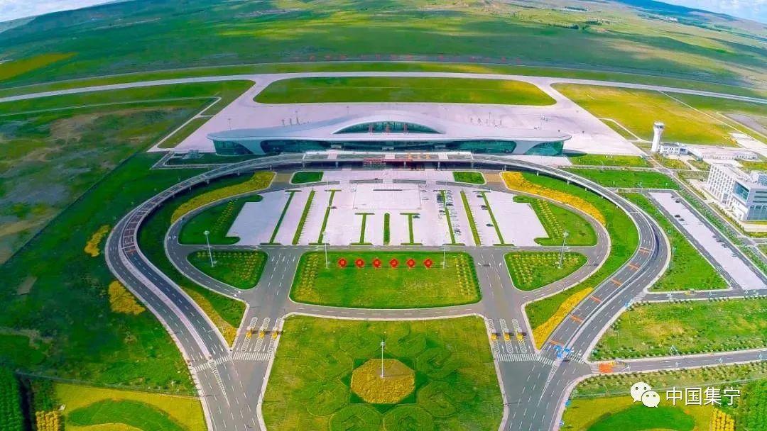 烏蘭察布航班時刻更新，巷弄深處的飛行夢想與獨(dú)特小店之旅