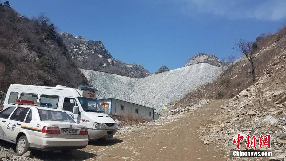 秦嶺車禍最新進(jìn)展，意外中的溫情與堅(jiān)韌展現(xiàn)人間大愛(ài)