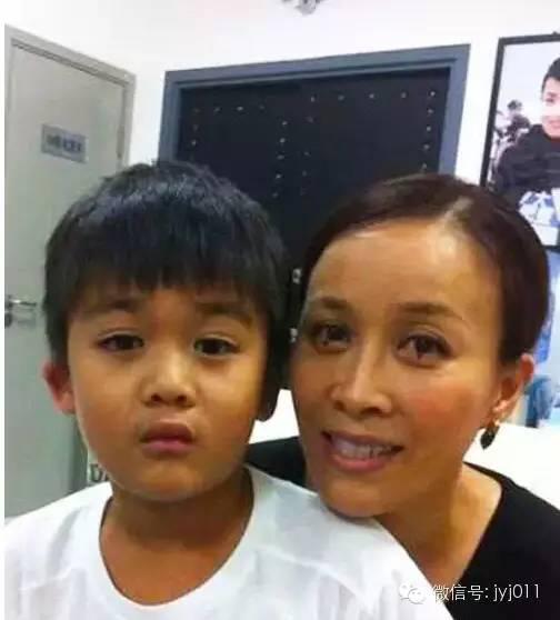 明星子女名字,??明星子女名字大揭秘?