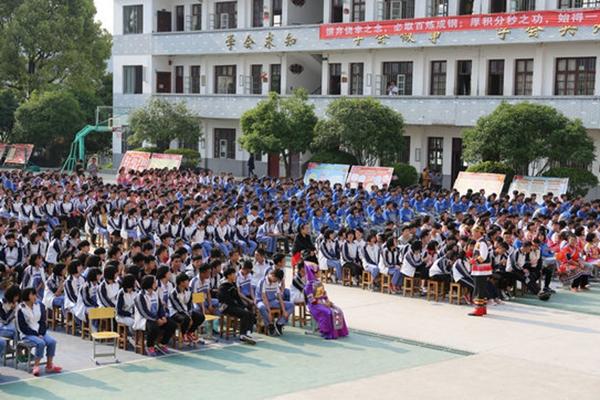 廣西山歌比賽，自然美景與歌聲的探秘之旅