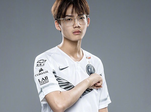 小樂(lè)言最新,小樂(lè)言最新，高科技產(chǎn)品的革新之旅，讓生活因科技而精彩