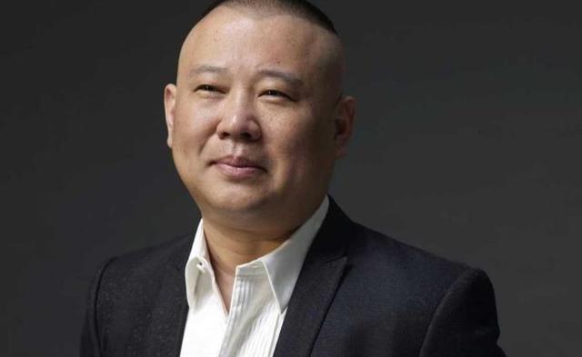 大腦袋演員的高科技產(chǎn)品展示與介紹