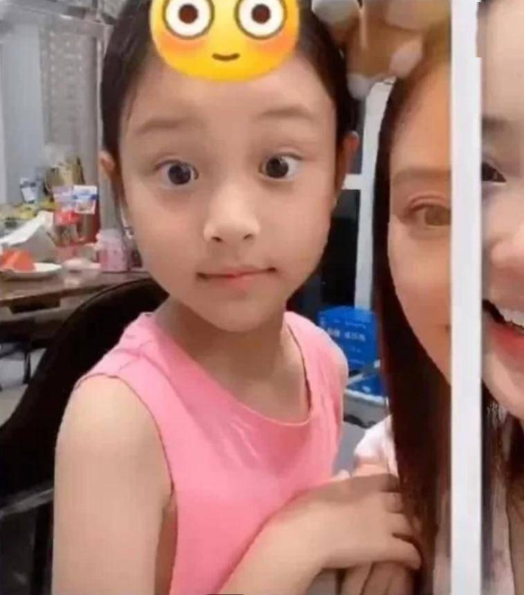 甜馨最新動態(tài)，成長、發(fā)展與科技影響下的成長軌跡