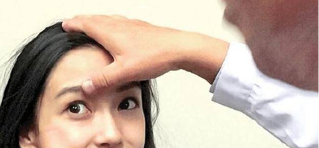 明星換牙，展現(xiàn)變化魅力，自信成就夢(mèng)想的力量