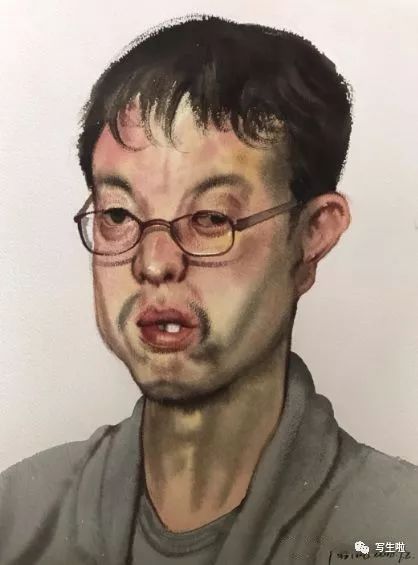 陳教授演員，學(xué)習(xí)之路上的變化與自信成就的力量