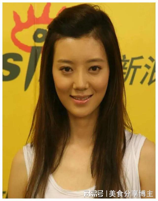 演員王麗，小巷深處的秘密樂園探秘