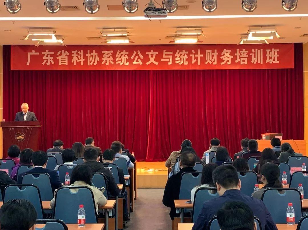 公文處理?xiàng)l例實(shí)施細(xì)則更新，與自然美景的旅行邅遇新篇章