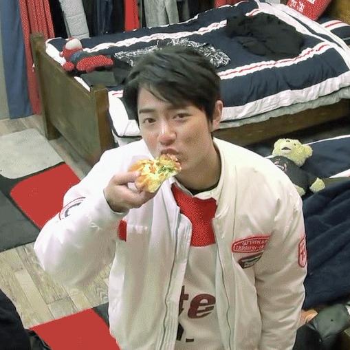 肖戰(zhàn)最新動態(tài)揭秘，與大自然親近，探尋內(nèi)心寧靜之旅