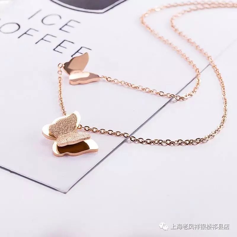 老鳳祥新款金項(xiàng)鏈，友情的紐帶，家的溫馨之選