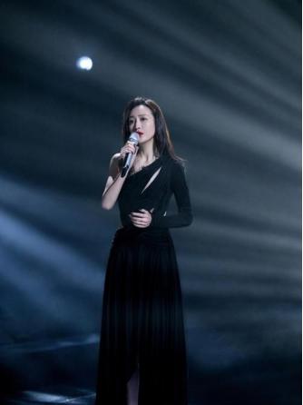 王鷗綜藝動態(tài)，展現(xiàn)多元魅力的舞臺