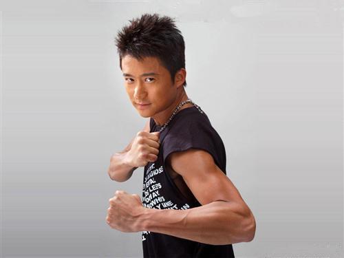 武術(shù)冠軍演員的成長之路，學(xué)習(xí)并精通武術(shù)技能的秘訣