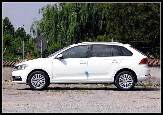 大眾桑塔納價(jià)格變動(dòng)背后的力量，學(xué)習(xí)、自信與趨勢(shì)分析