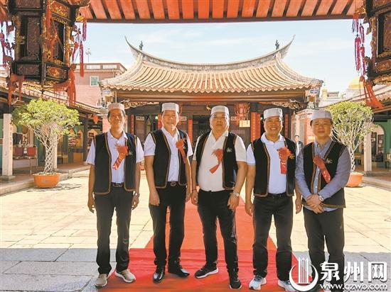 村長(zhǎng)情緣新篇章，學(xué)習(xí)成長(zhǎng)，自信鑄就夢(mèng)想之路