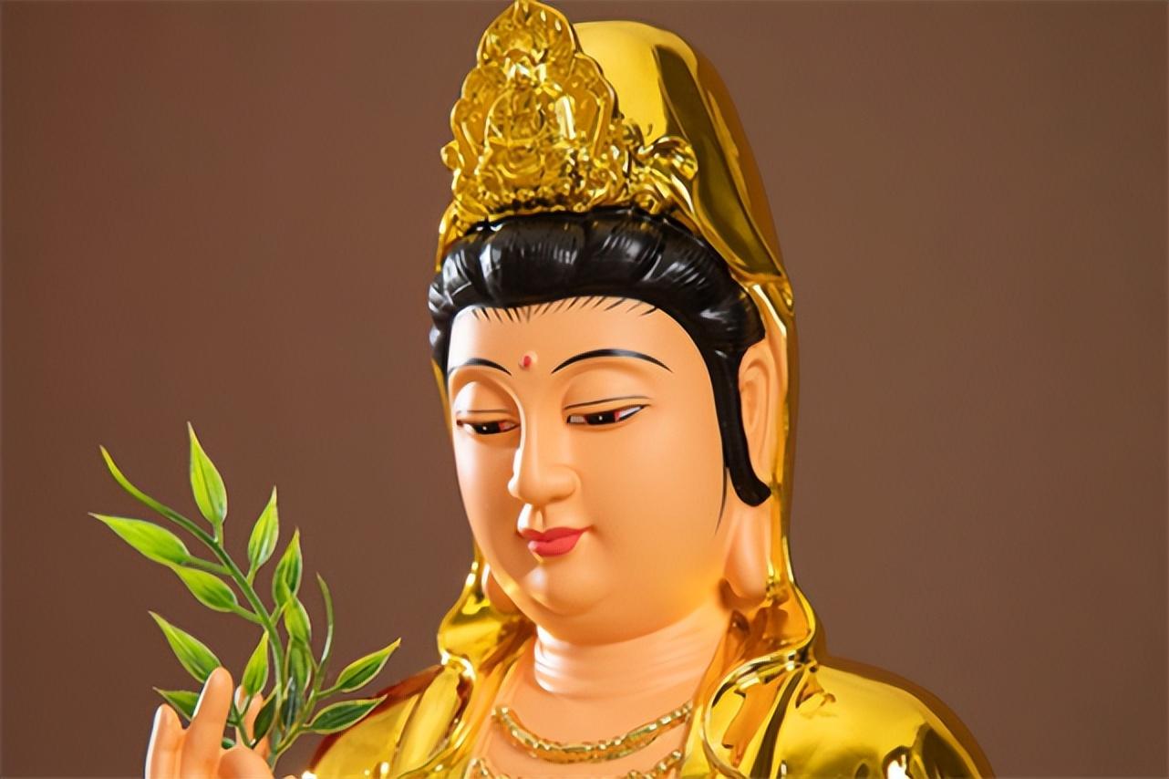 毒菩薩演員的心靈之旅，自然美景中的內(nèi)心寧靜與平和探尋