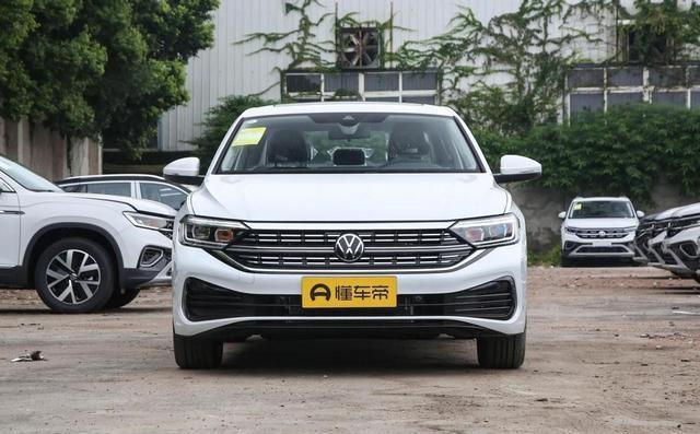 小巷深處的汽車樂園，最新汽車報(bào)價(jià)，洞悉未來汽車市場趨勢（2025年）