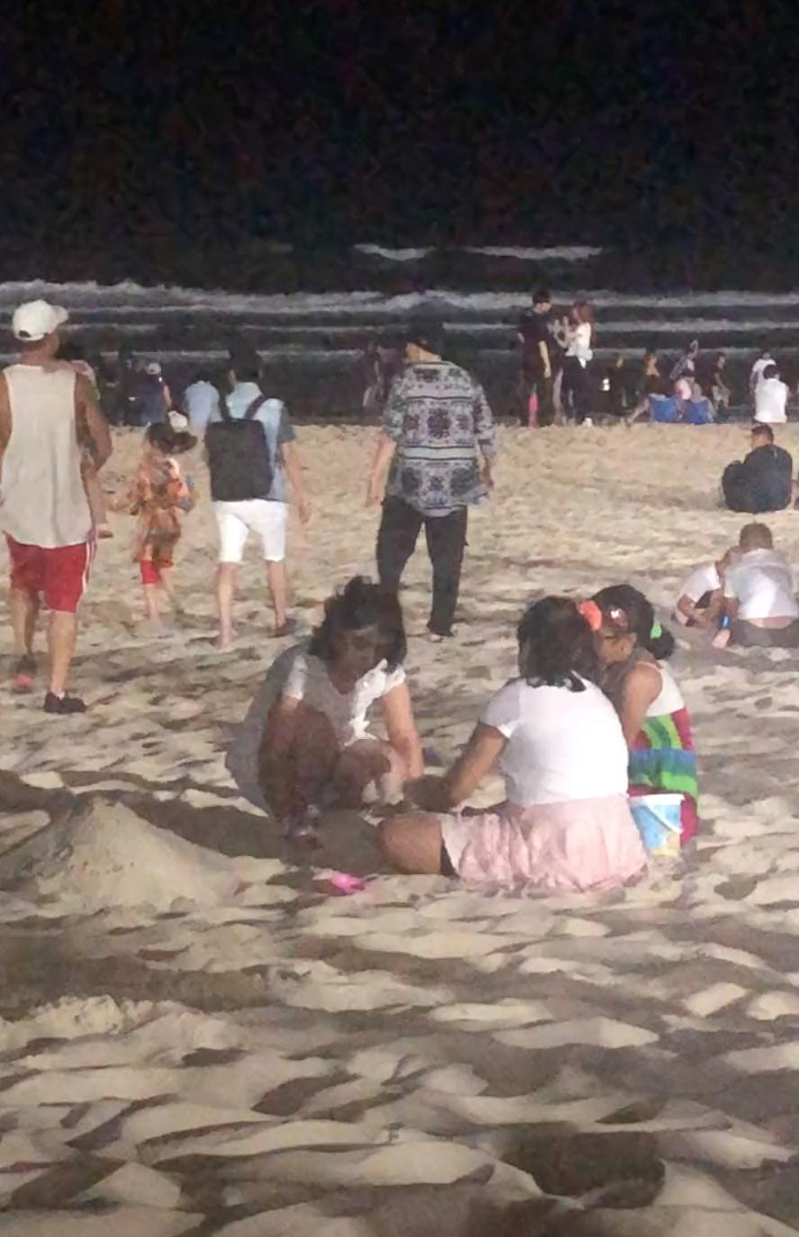 夏日浪漫度假指南，沙灘夫妻的甜蜜時(shí)光????