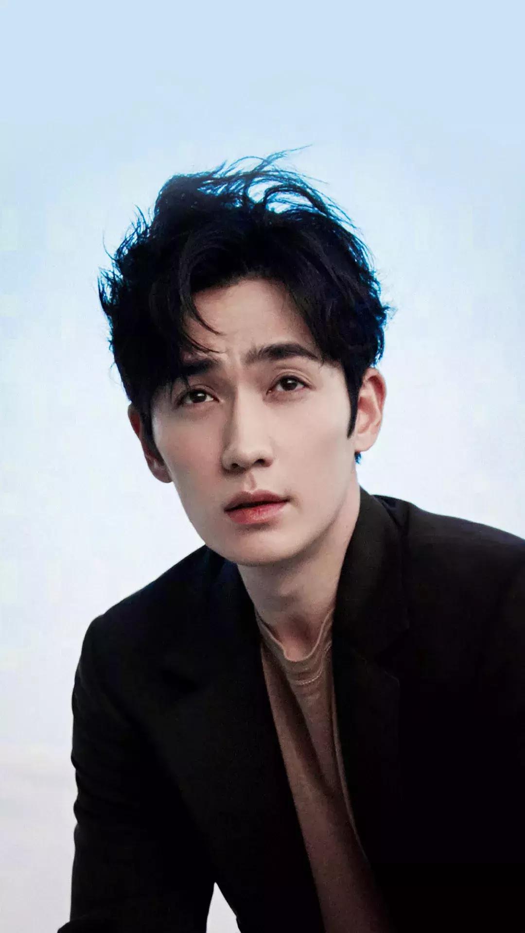 朱一龍，踏遍自然美景，尋覓內(nèi)心寧靜的旅程