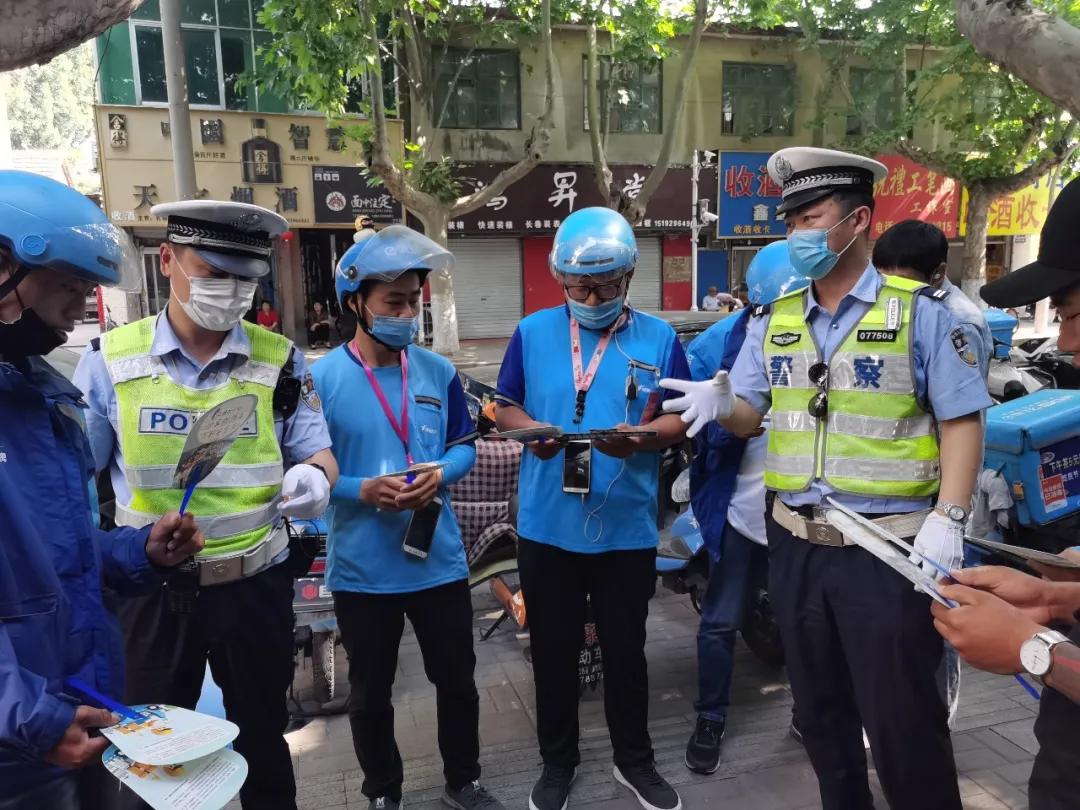 全方位指南，外賣小哥頭盔最新選購、使用與維護攻略