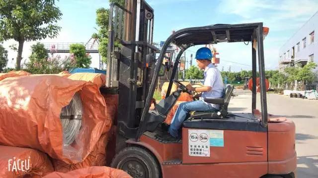 最新叉車工作，時(shí)代背景下的關(guān)鍵角色演變