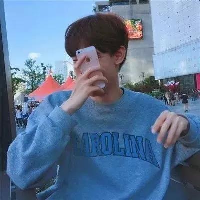 2025男生最新微信名字精選，勵(lì)志前行，與時(shí)代共舞