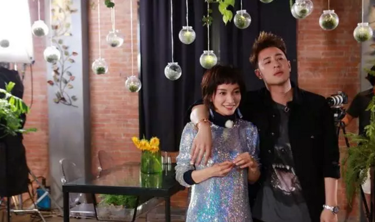 吳昕潘瑋柏最新一期深度解析，節(jié)目?jī)?nèi)容與看點(diǎn)全揭秘