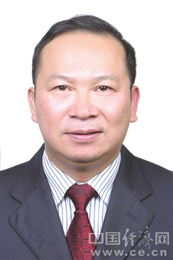 來賓市委常委最新名單揭曉，與自然美景的親密之旅