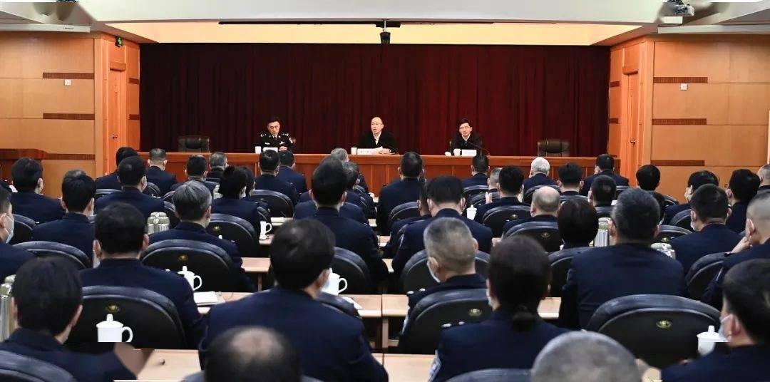 杭州市公安局最新領(lǐng)導(dǎo)探秘小巷美食寶藏