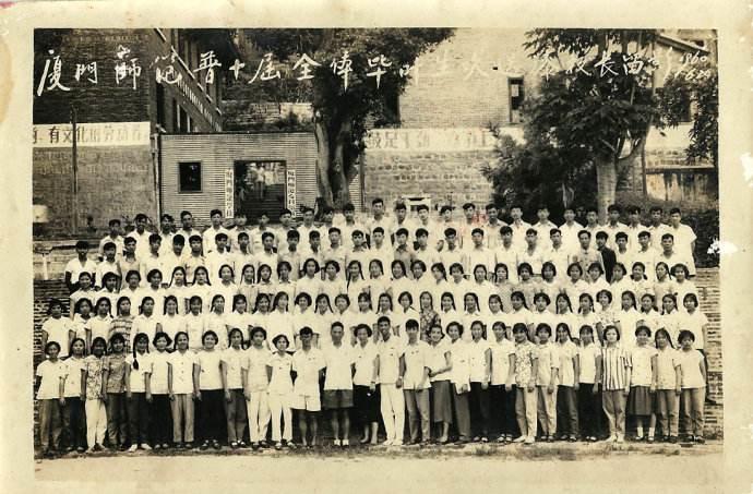 最新人民警察之歌歌詞及其解析