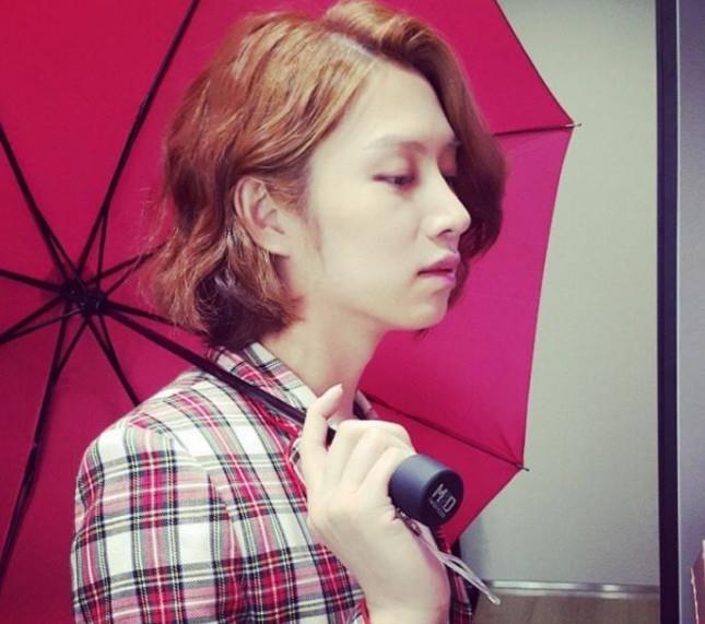 金希澈最新動態(tài)揭秘，日常趣事與真摯友情回顧